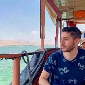 Meet your Posher, Nadav